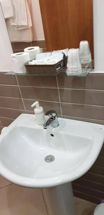 Iriss Bed & Breakfast ตาออร์มินา ภายนอก รูปภาพ